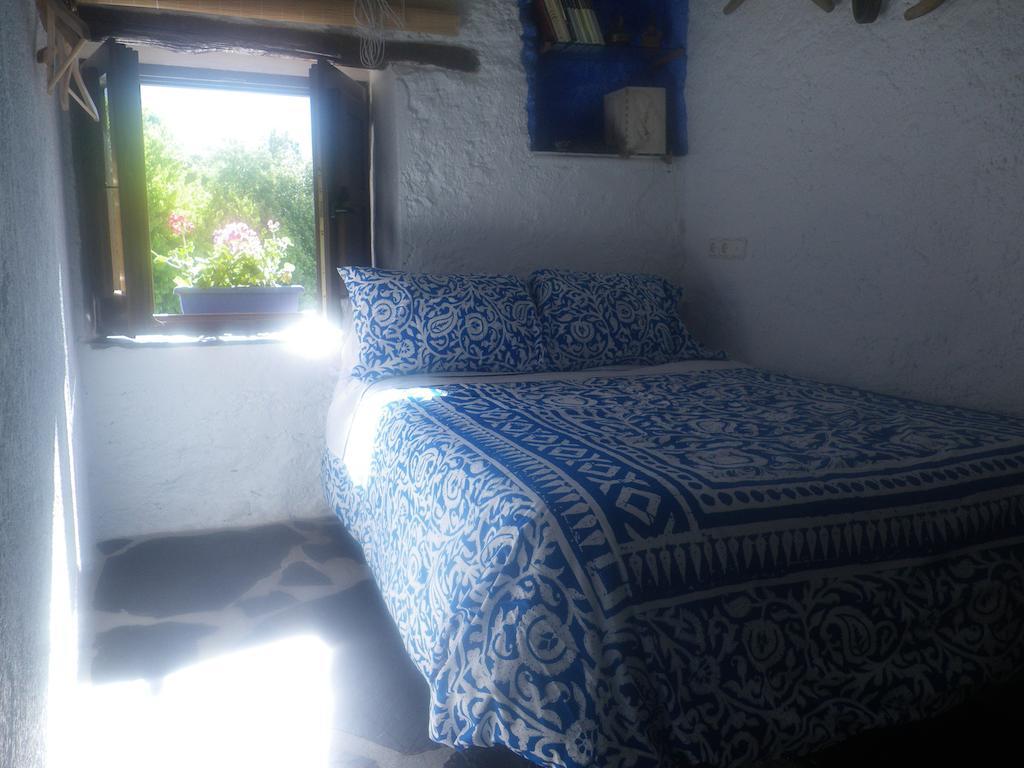 La Casa De La Bombilla Verde Trevélez Værelse billede
