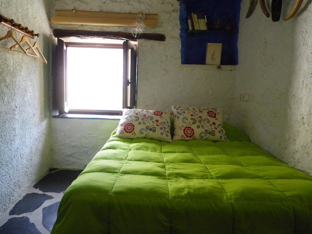 La Casa De La Bombilla Verde Trevélez Værelse billede